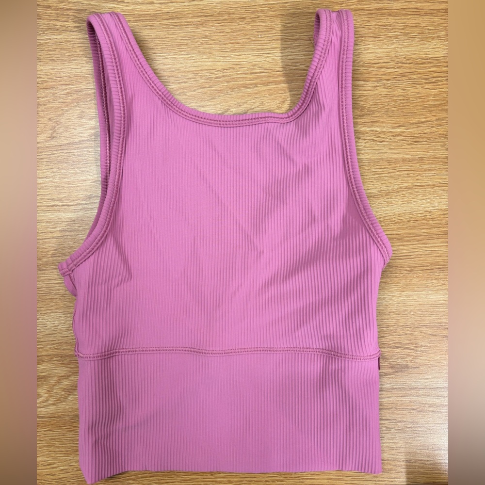 Pink Lululemon power pivot tank